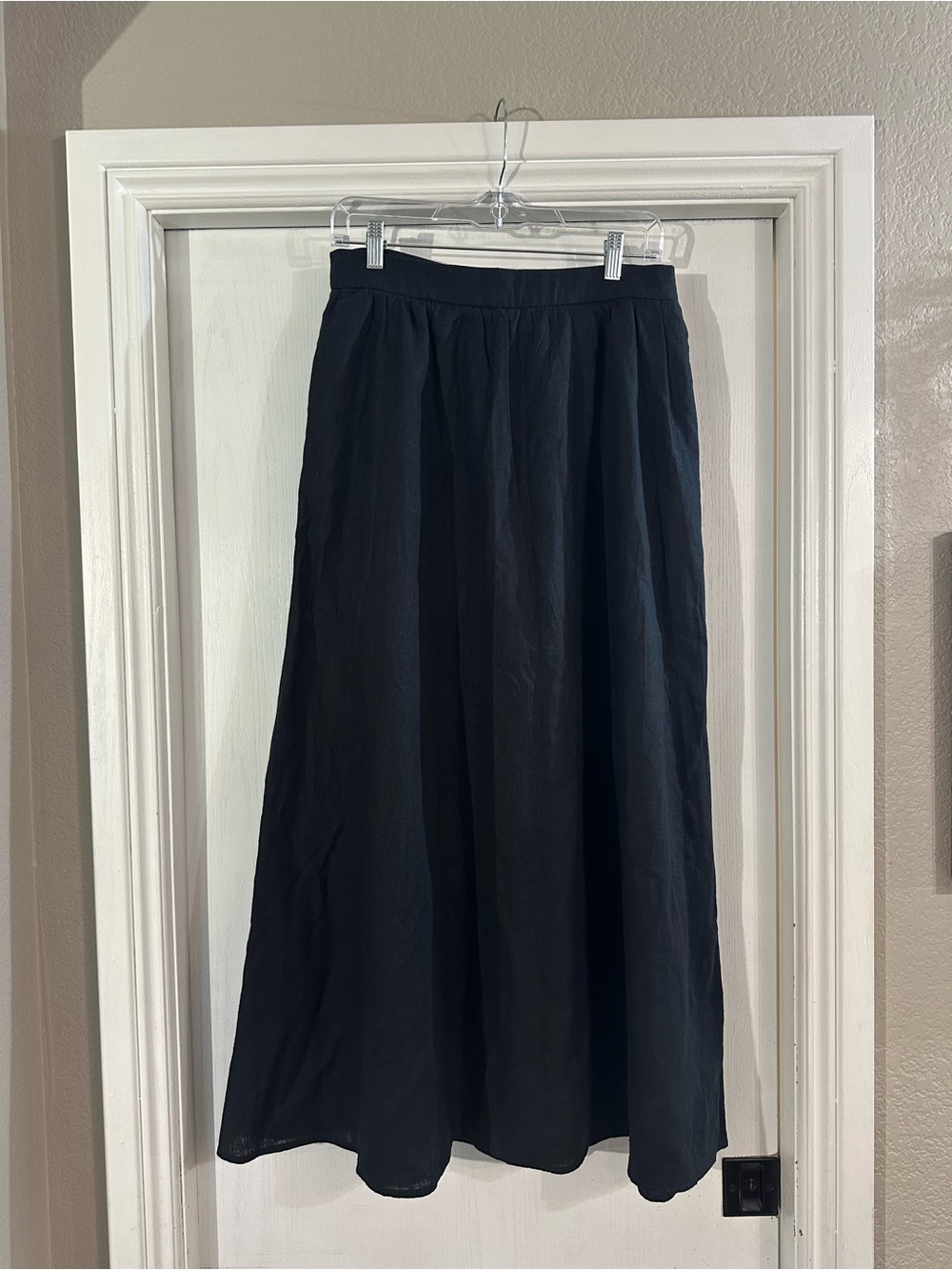 Abercrombie & Fitch Black Maxi Skirt - Flowing A-Line